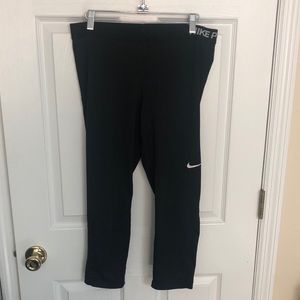 Nike cropped leggings